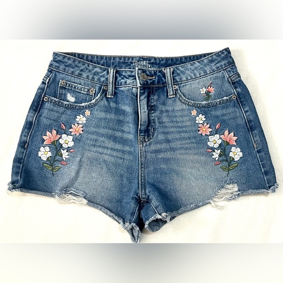 Maurices Pants - Time and True Women’s Blue Jean Shorts with Floral Embroidery Size 4